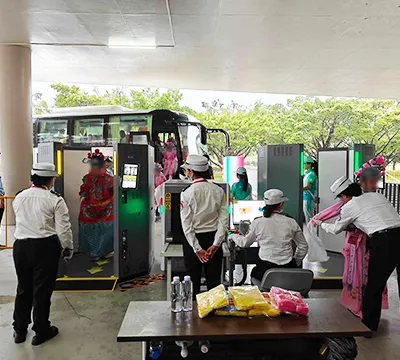 Escáner de seguridad de ondas milimétricas para el control de seguridad en eventos deportivos