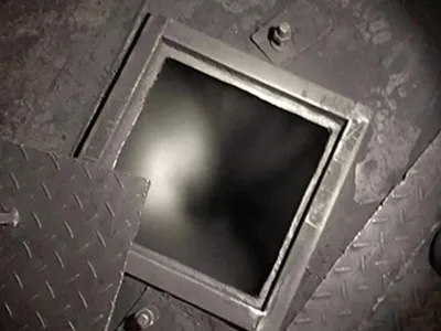 Transmisor de nivel por radar para la industria del negro de carbón/humo