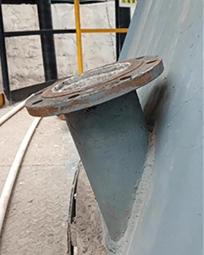 Transmisor de nivel por radar para la industria química