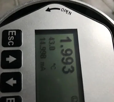 Transmisor de nivel por radar para la industria alimentaria