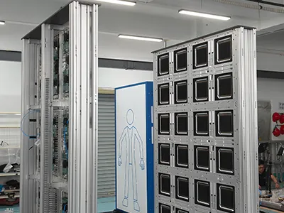 Matriz de transceptores de ondas milimétricas activas